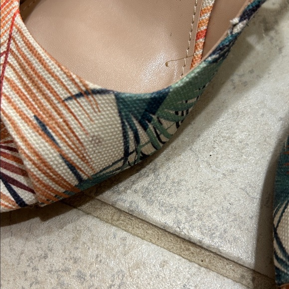 Colorful Patterned Heels - Picture 3 of 4